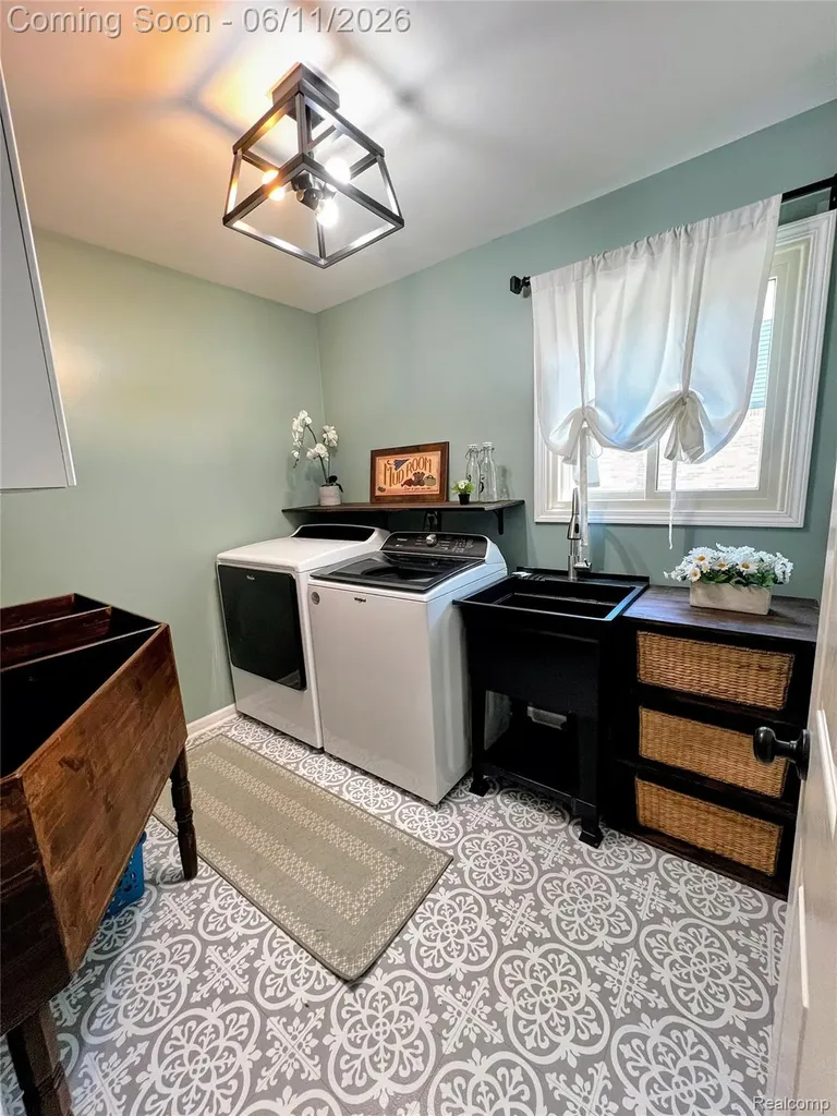 9158 Trillium Lane Plymouth Charter Township MI 48170