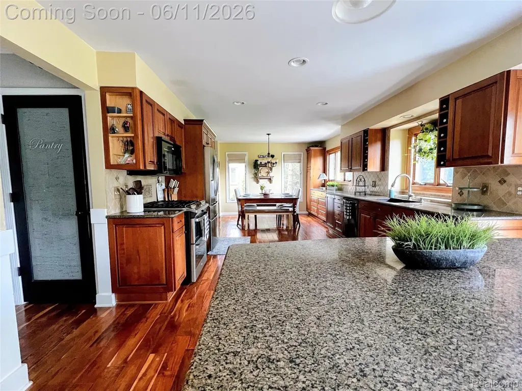 9158 Trillium Lane Plymouth Charter Township MI 48170