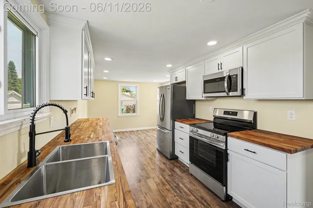 8070 Grand Blanc Road Gaines Township MI 48473