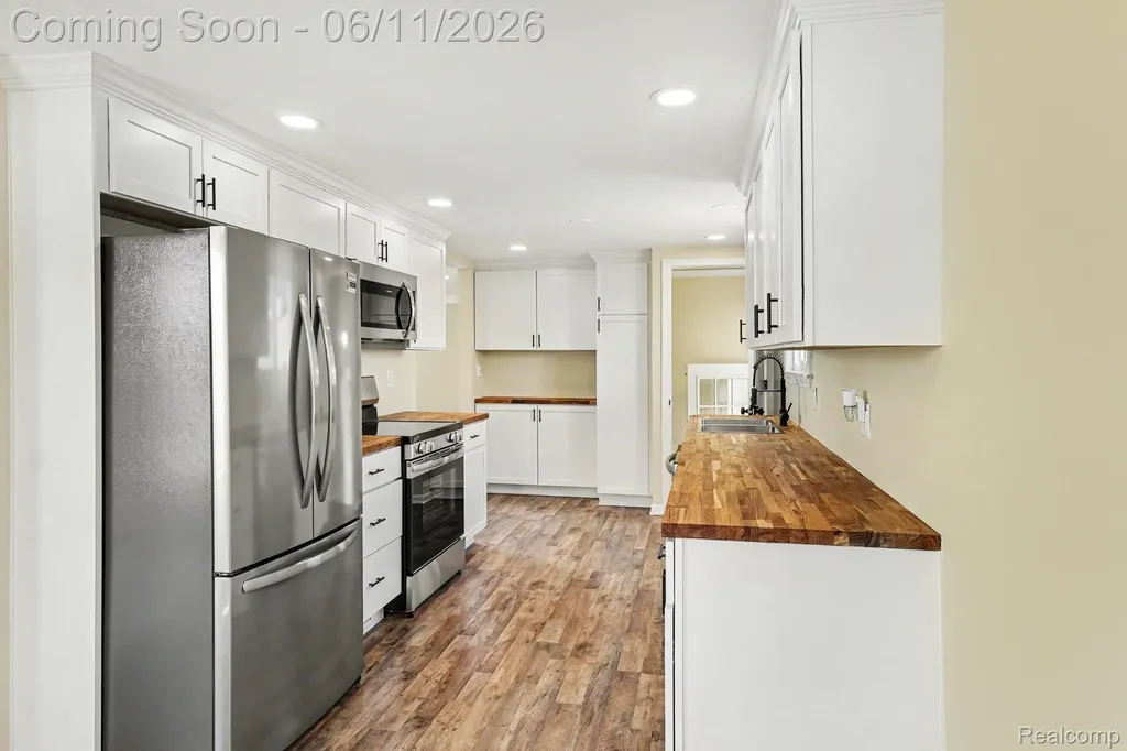 8070 Grand Blanc Road Gaines Township MI 48473