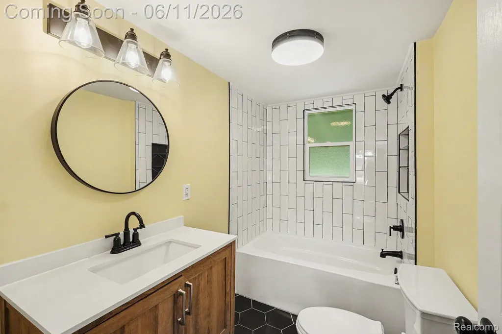 8070 Grand Blanc Road Gaines Township MI 48473