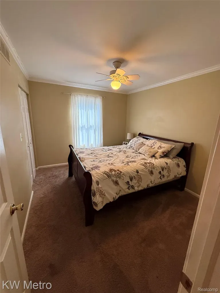 655 Sherry Drive Orion Charter Township MI 48362