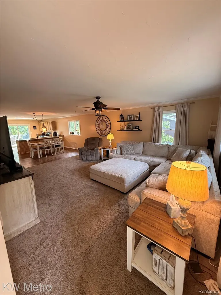 655 Sherry Drive Orion Charter Township MI 48362