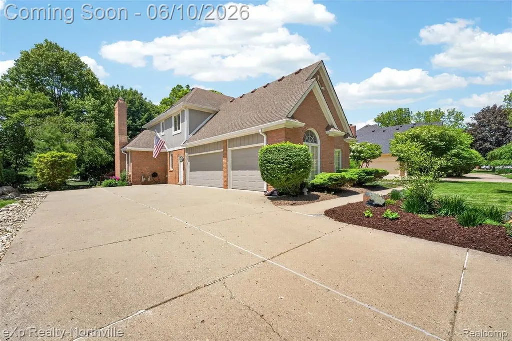 20909 Dundee Drive Novi City MI 48375