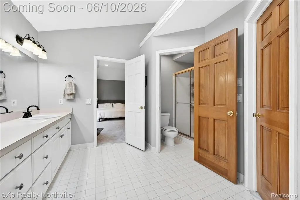 20909 Dundee Drive Novi City MI 48375