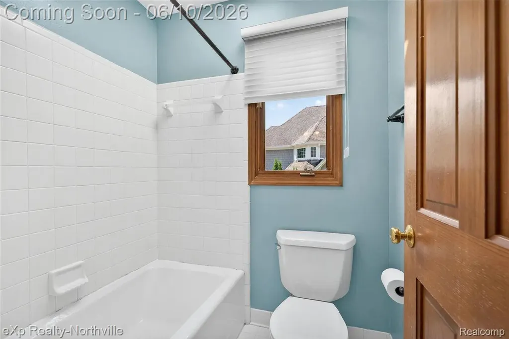 20909 Dundee Drive Novi City MI 48375