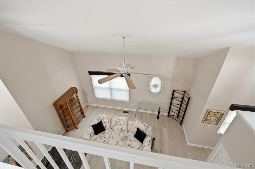 37 W Village Lane Dearborn City MI 48124
