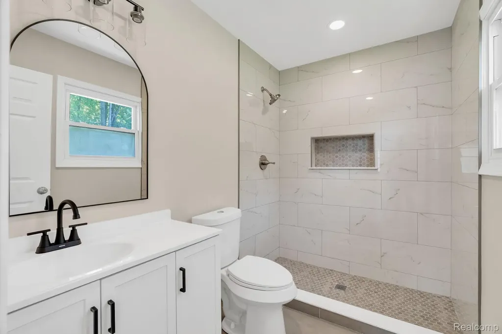 4046 State Road Fort Gratiot Charter Township MI 48059