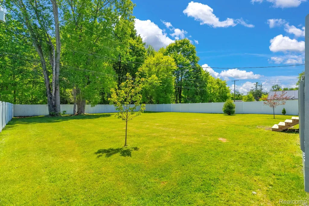 4046 State Road Fort Gratiot Charter Township MI 48059