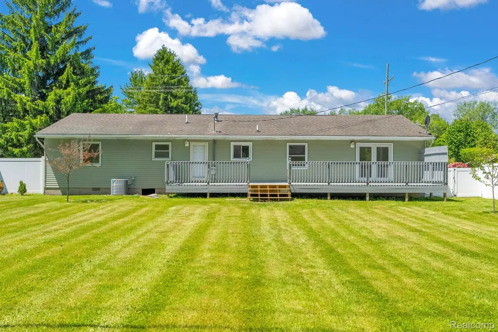 4046 State Road Fort Gratiot Charter Township MI 48059