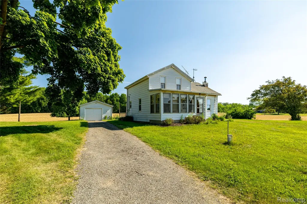 2851 N Dancer Road Lima Township MI 48130