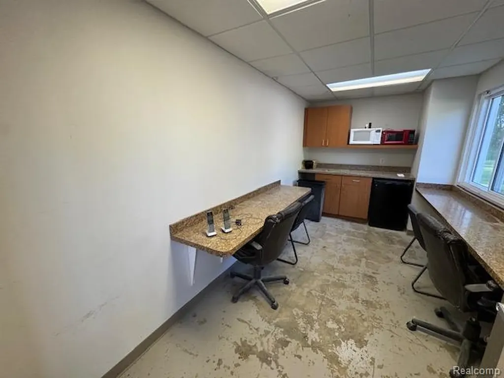 9972 Dixie Highway Ira Township MI 48023
