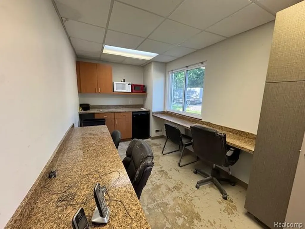 9972 Dixie Highway Ira Township MI 48023