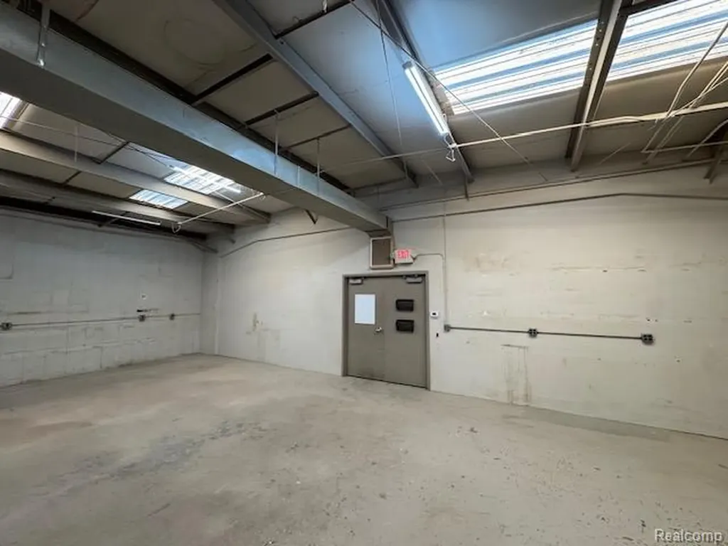 9972 Dixie Highway Ira Township MI 48023