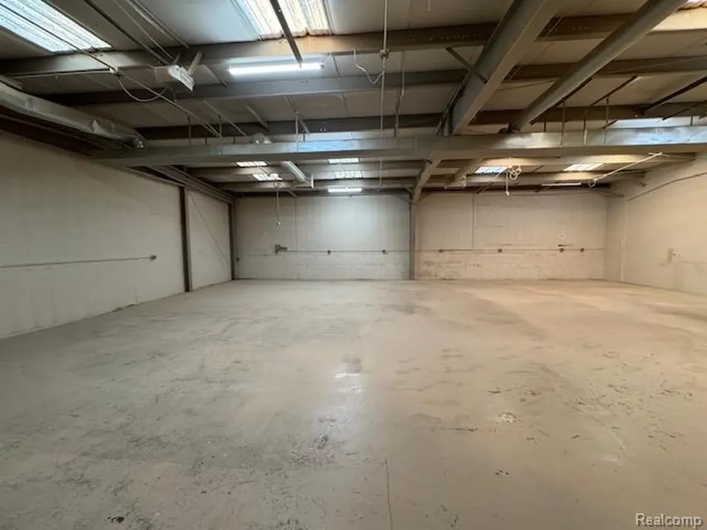 9972 Dixie Highway Ira Township MI 48023