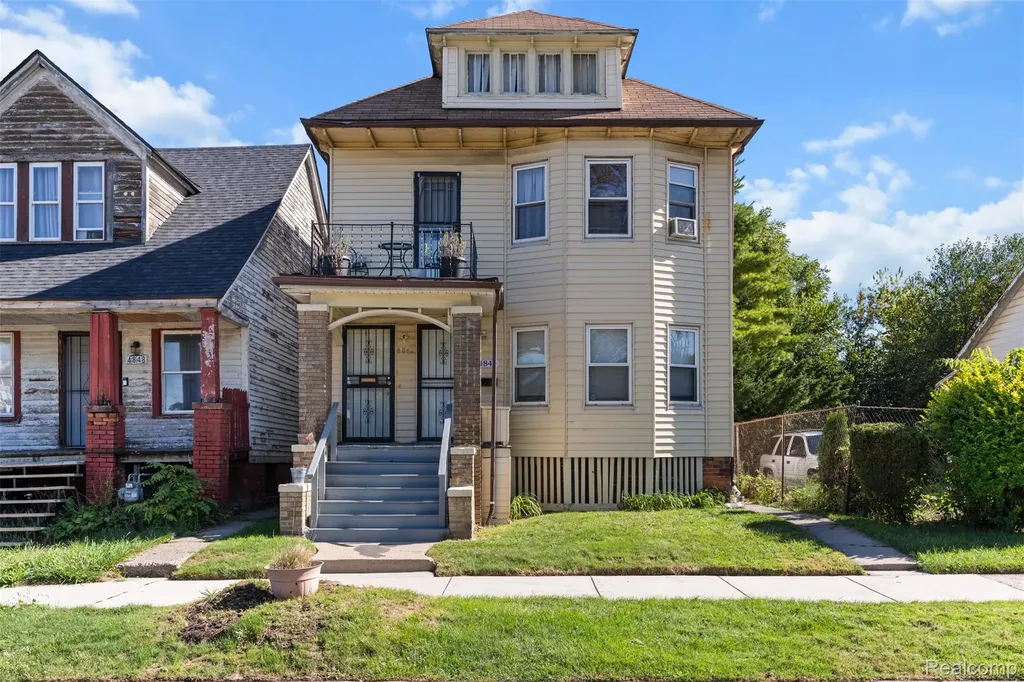 4840 Saint Clair Street Detroit City MI 48214