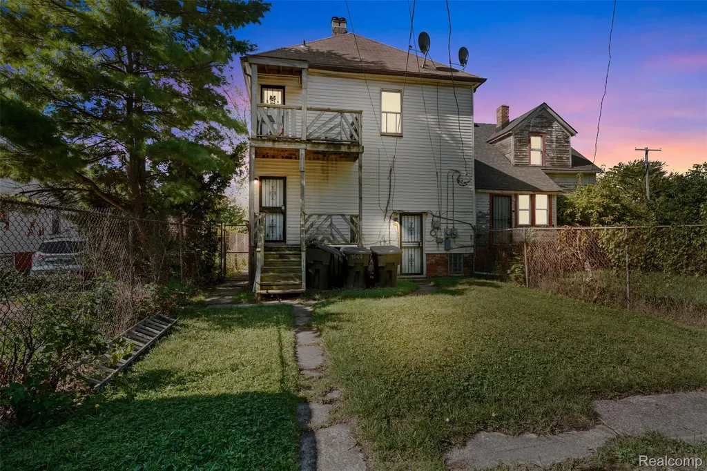 4840 Saint Clair Street Detroit City MI 48214
