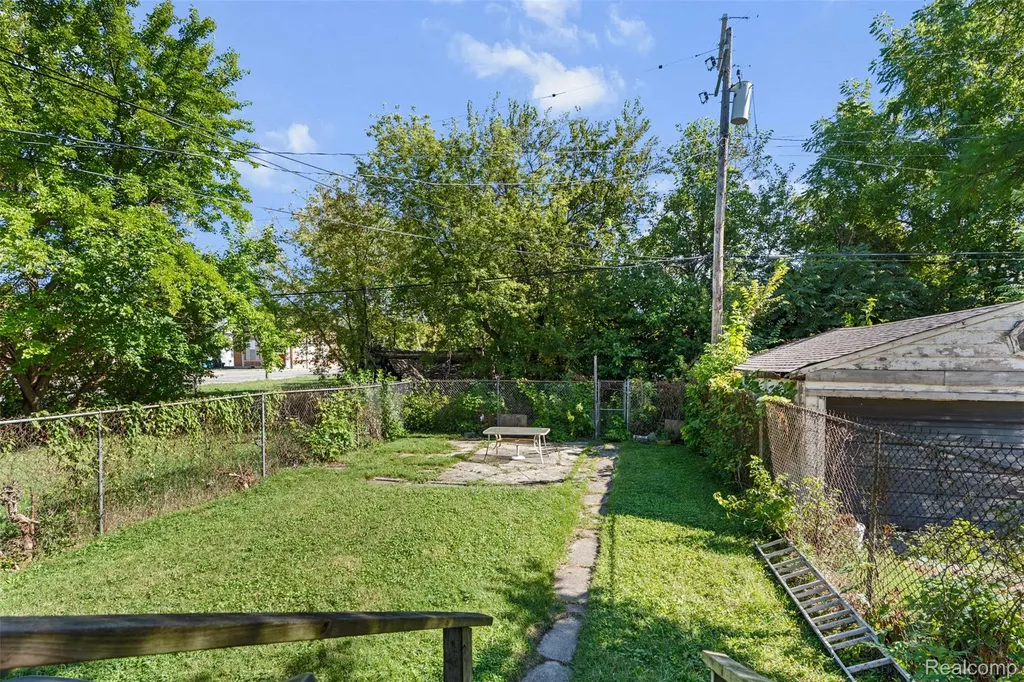 4840 Saint Clair Street Detroit City MI 48214