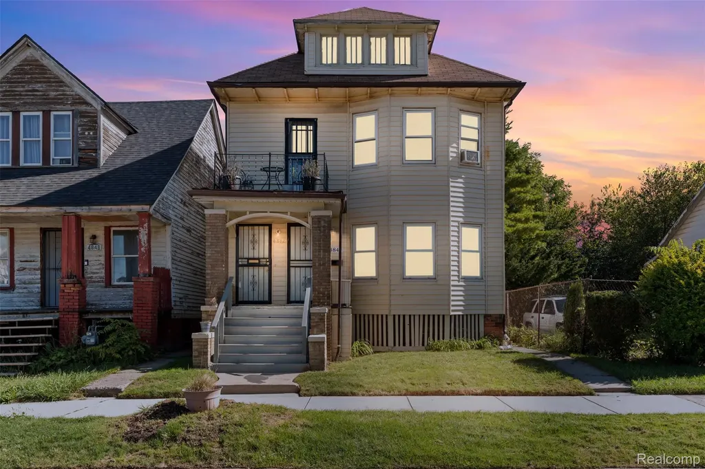 4840 Saint Clair Street Detroit City MI 48214
