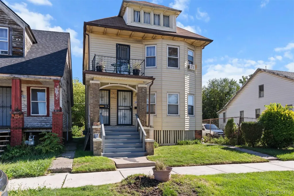 4840 Saint Clair Street Detroit City MI 48214