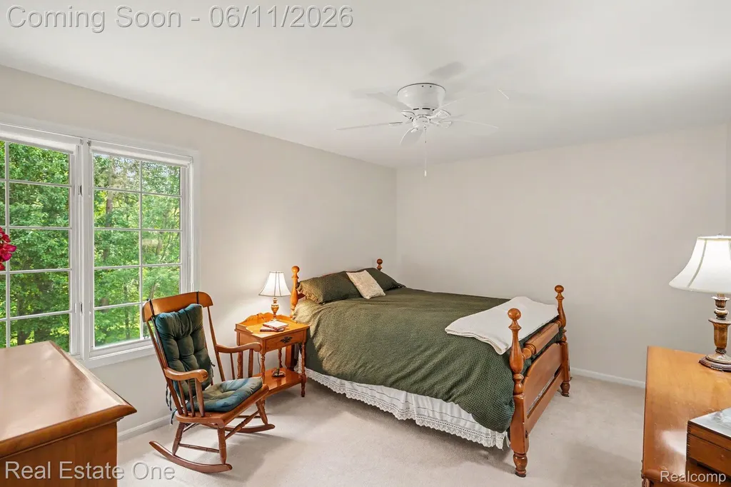 2958 Pine Needle Drive White Lake Charter Township MI 48383