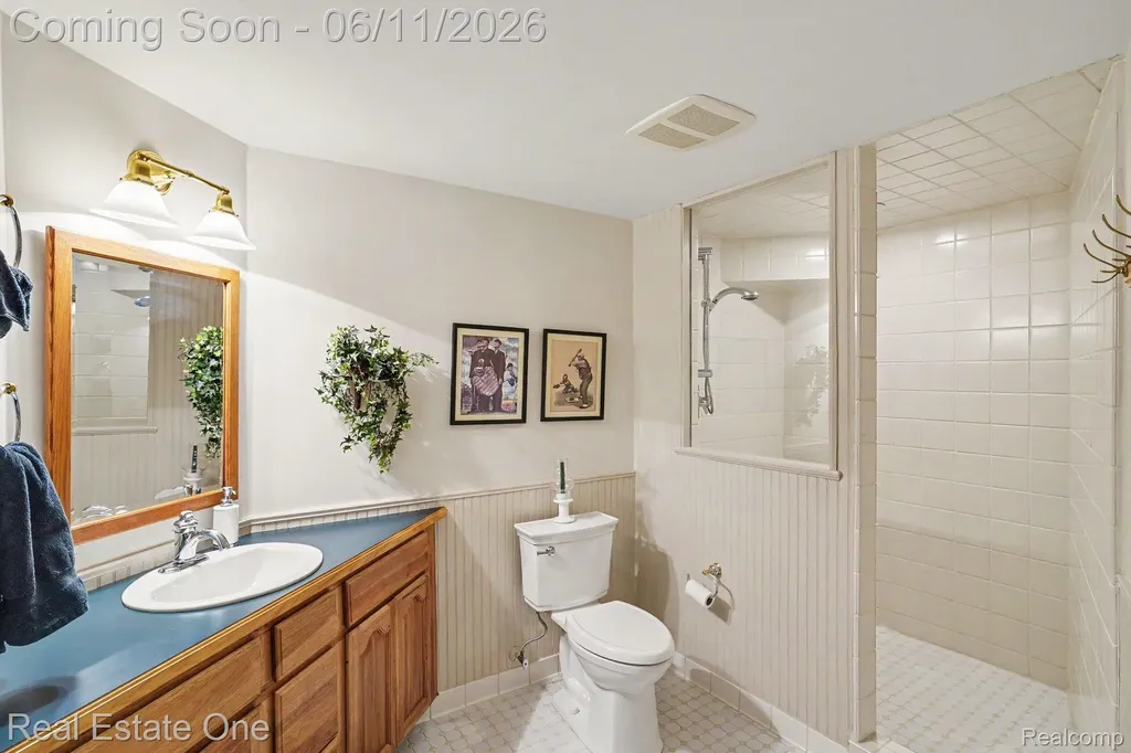 2958 Pine Needle Drive White Lake Charter Township MI 48383