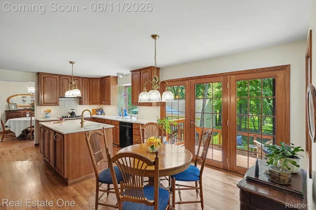 2958 Pine Needle Drive White Lake Charter Township MI 48383