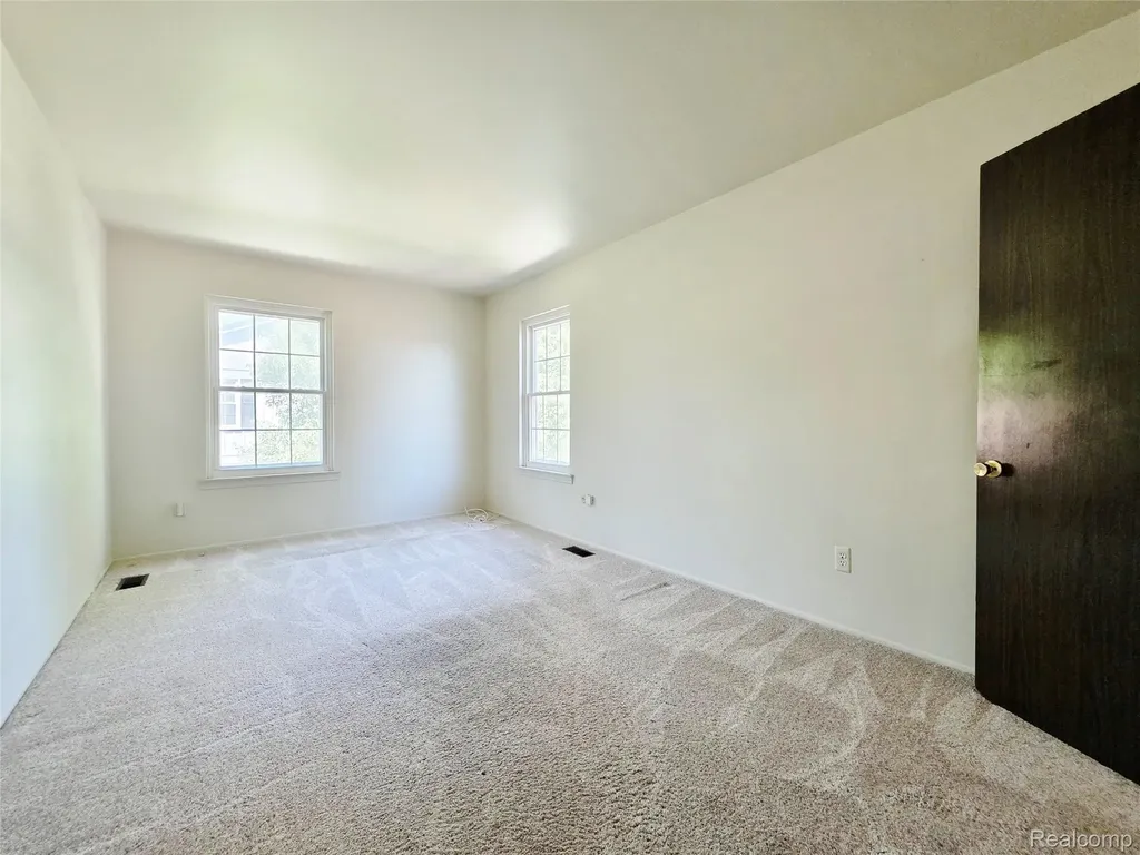 34299 Garfield Circle Fraser City MI 48026