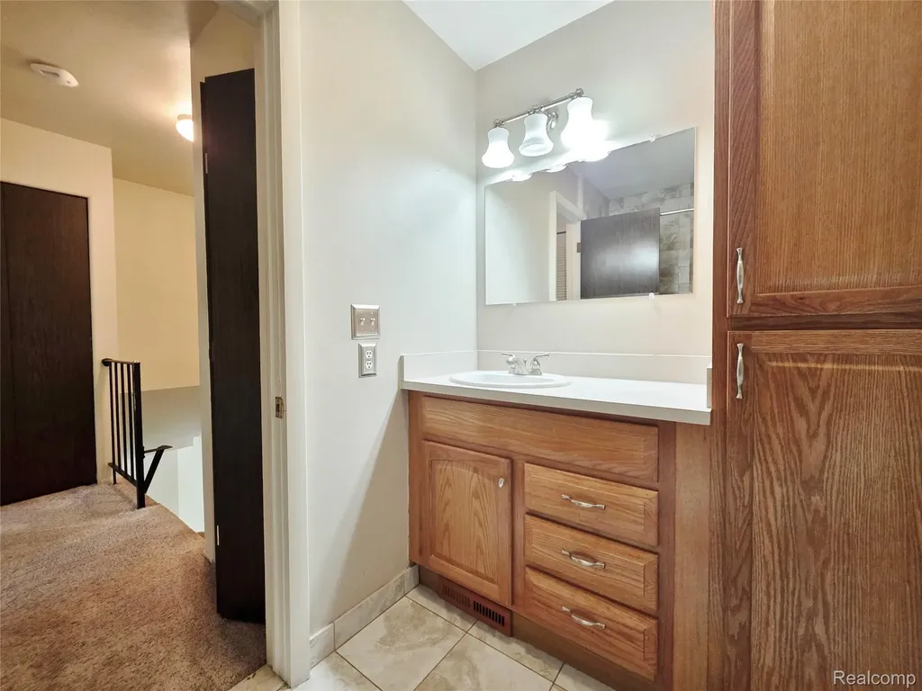34299 Garfield Circle Fraser City MI 48026