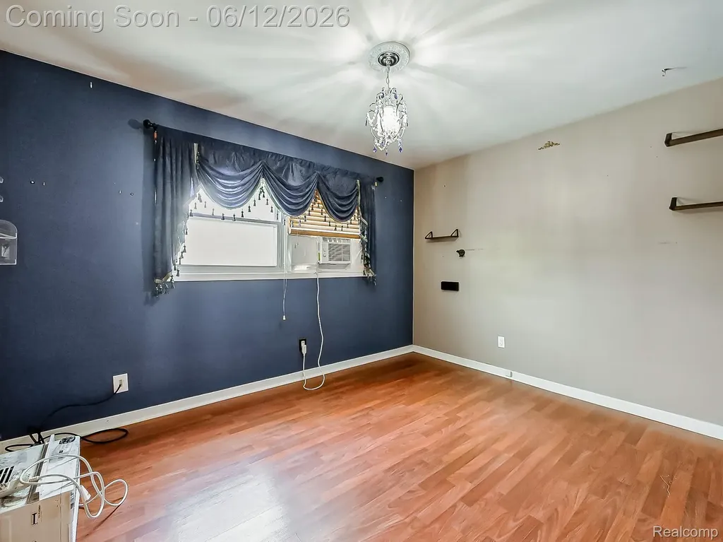 29835 Hillbrook Street Livonia City MI 48152