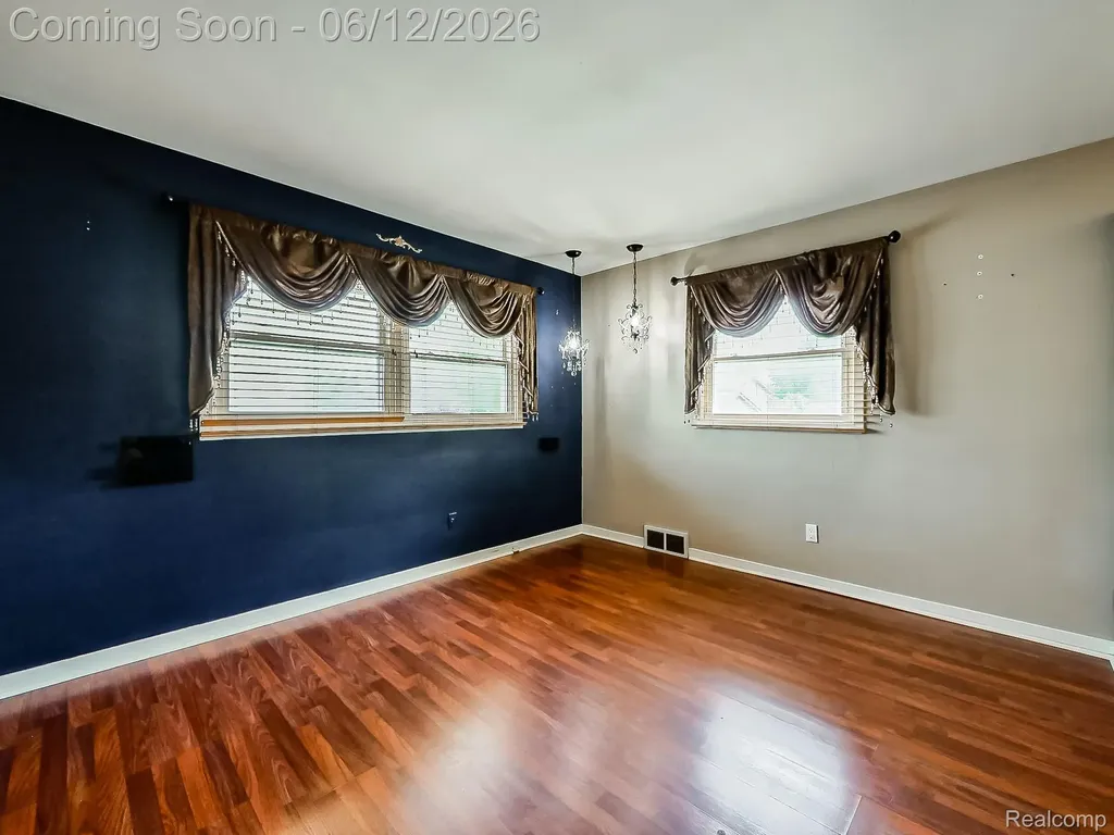 29835 Hillbrook Street Livonia City MI 48152