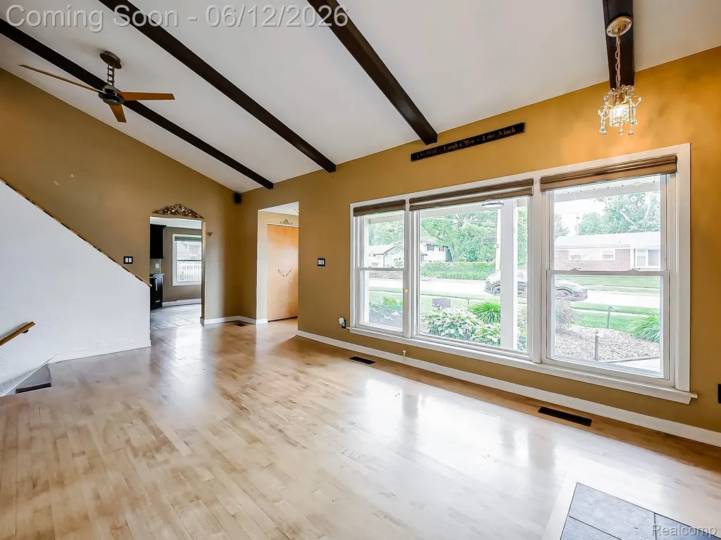 29835 Hillbrook Street Livonia City MI 48152
