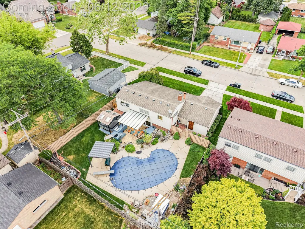 29835 Hillbrook Street Livonia City MI 48152