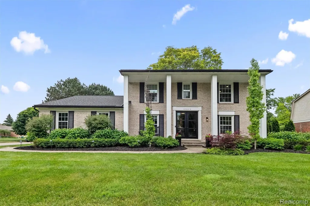 45045 Turtlehead Drive Plymouth Charter Township MI 48170