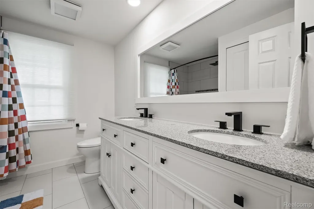 45045 Turtlehead Drive Plymouth Charter Township MI 48170