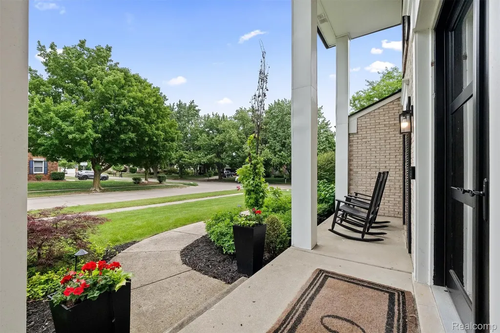 45045 Turtlehead Drive Plymouth Charter Township MI 48170