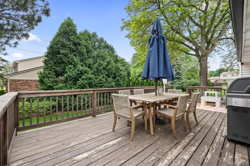 45045 Turtlehead Drive Plymouth Charter Township MI 48170