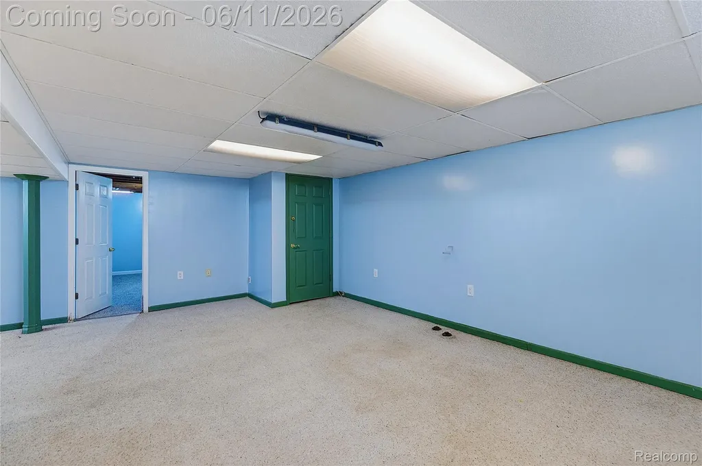 4663 Buchanan Avenue Warren City MI 48092