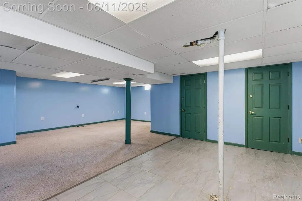 4663 Buchanan Avenue Warren City MI 48092