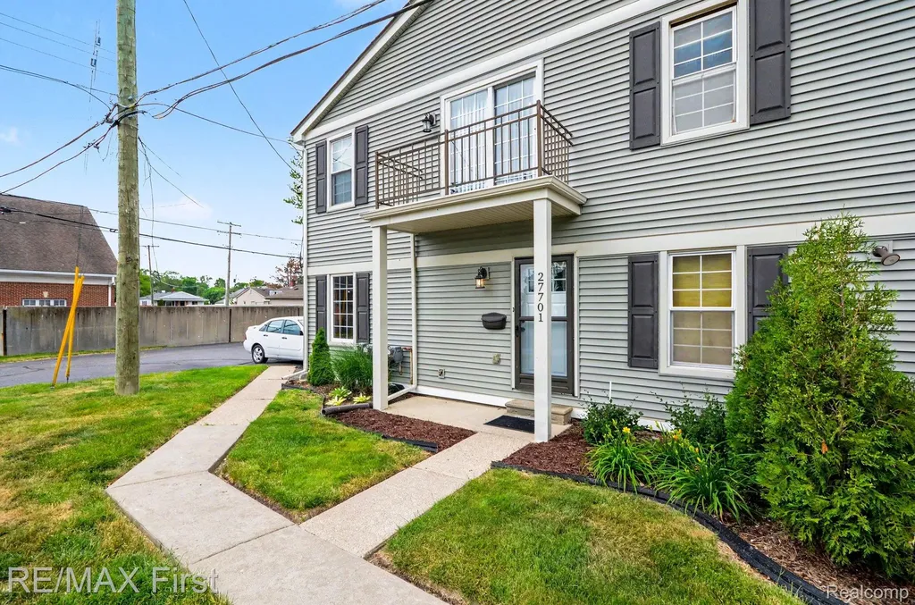 27701 Roy Street St. Clair Shores City MI 48081