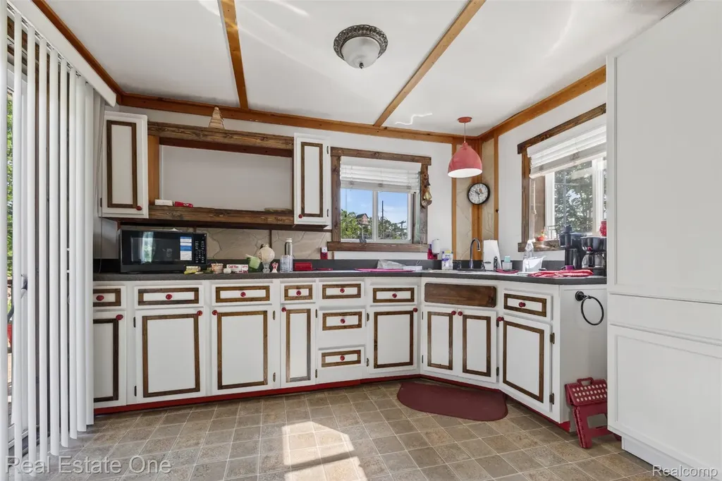 4489 W School Road W Markey Township MI 48653