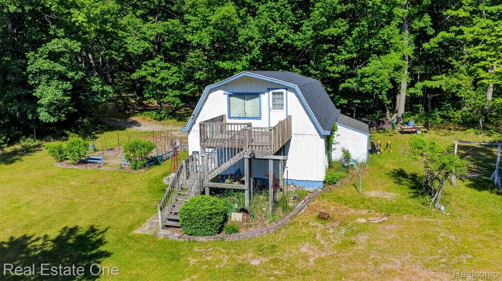 4489 W School Road W Markey Township MI 48653