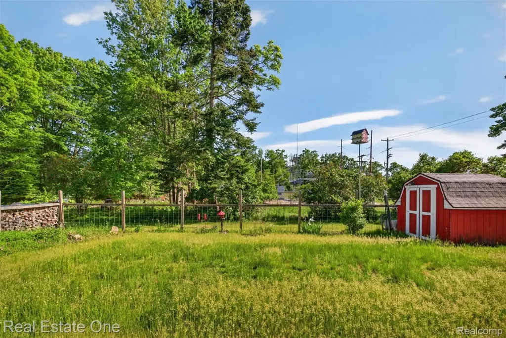 4489 W School Road W Markey Township MI 48653