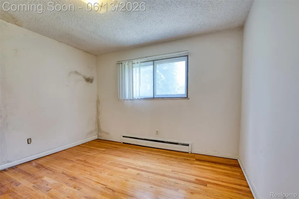 3020 Glengary Road Commerce Charter Township MI 48382