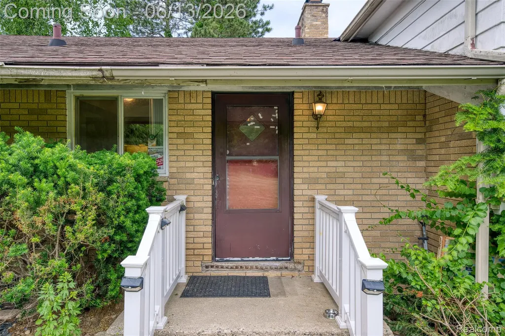 3020 Glengary Road Commerce Charter Township MI 48382