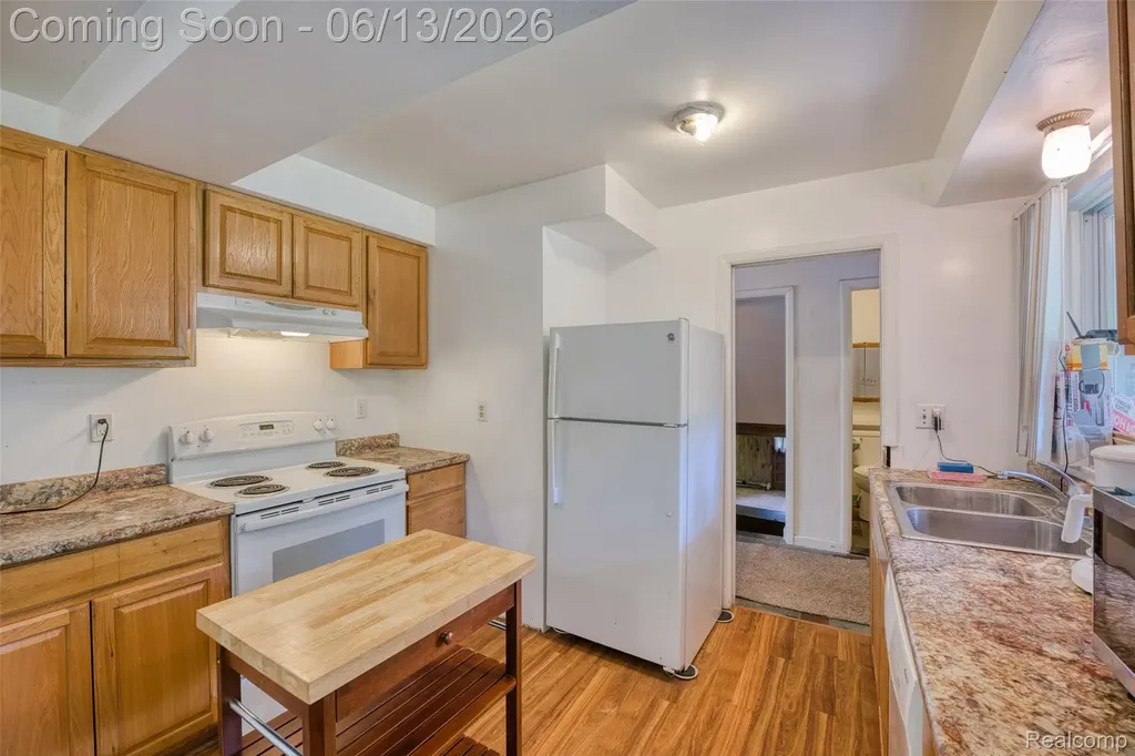3020 Glengary Road Commerce Charter Township MI 48382