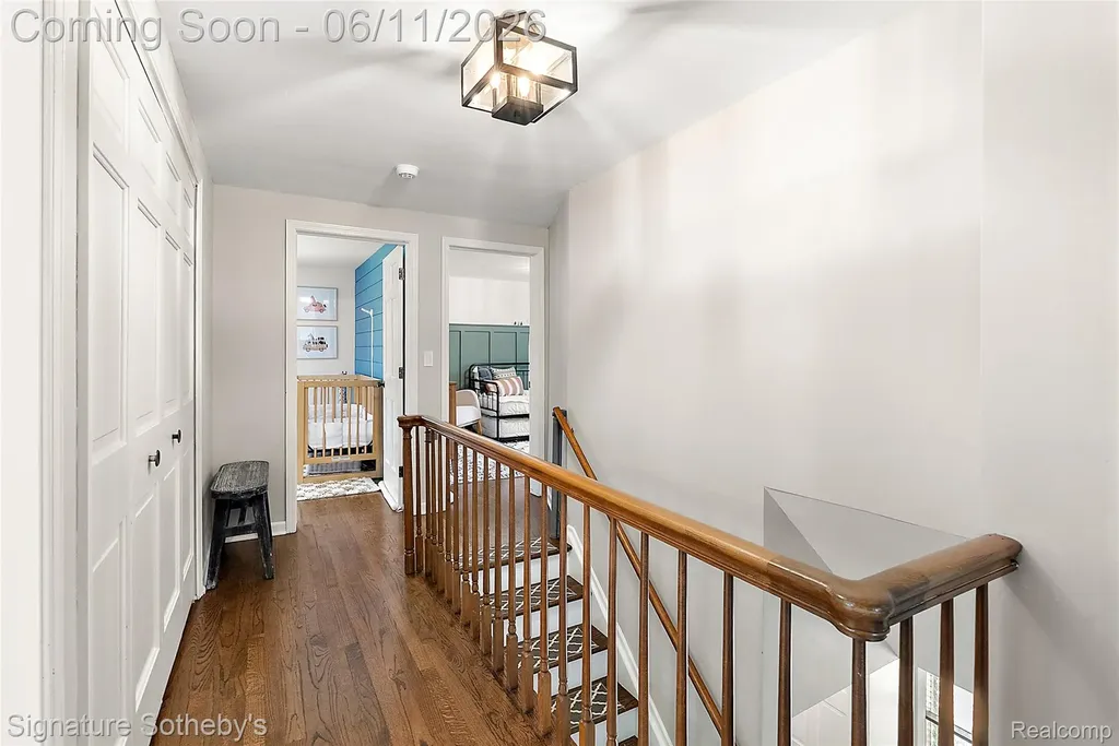 5748 Cherry Crest Drive West Bloomfield Charter Township MI 48322