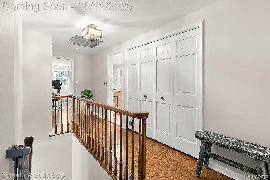 5748 Cherry Crest Drive West Bloomfield Charter Township MI 48322