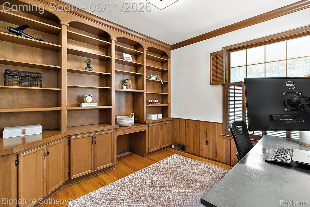 5748 Cherry Crest Drive West Bloomfield Charter Township MI 48322