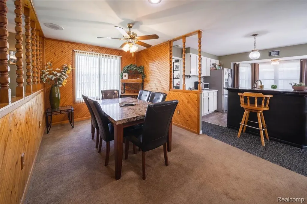 795 Hogarth Avenue Waterford Charter Township MI 48328